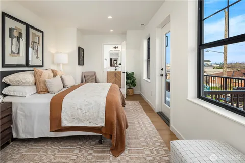 $1,649,880 | 2801 20th Avenue South, Seattle, WA 98144