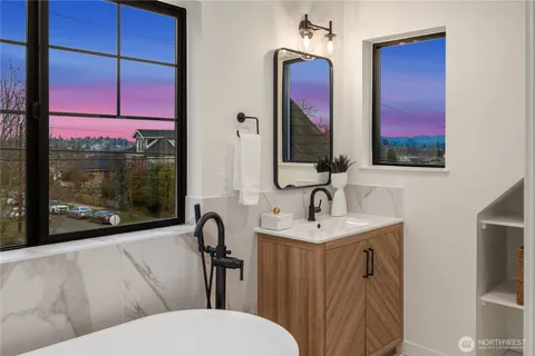 $1,649,880 | 2801 20th Avenue South, Seattle, WA 98144