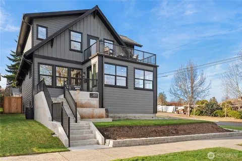 $1,649,880 | 2801 20th Avenue South, Seattle, WA 98144