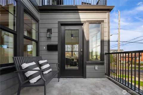 $1,649,880 | 2801 20th Avenue South, Seattle, WA 98144