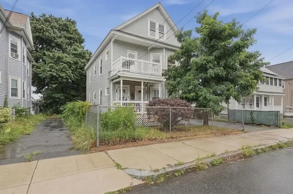 $720,000 | 179-181 Oakland Avenue, Methuen, MA 01844