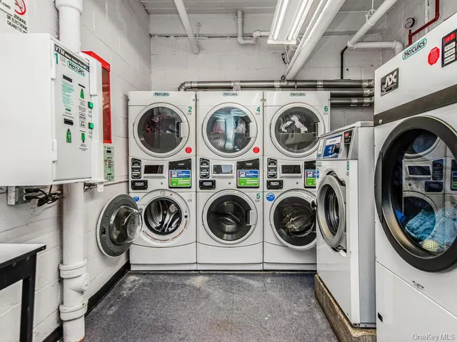 $139,000 | 2165 Matthews Avenue, Unit 4A | Pelham Parkway