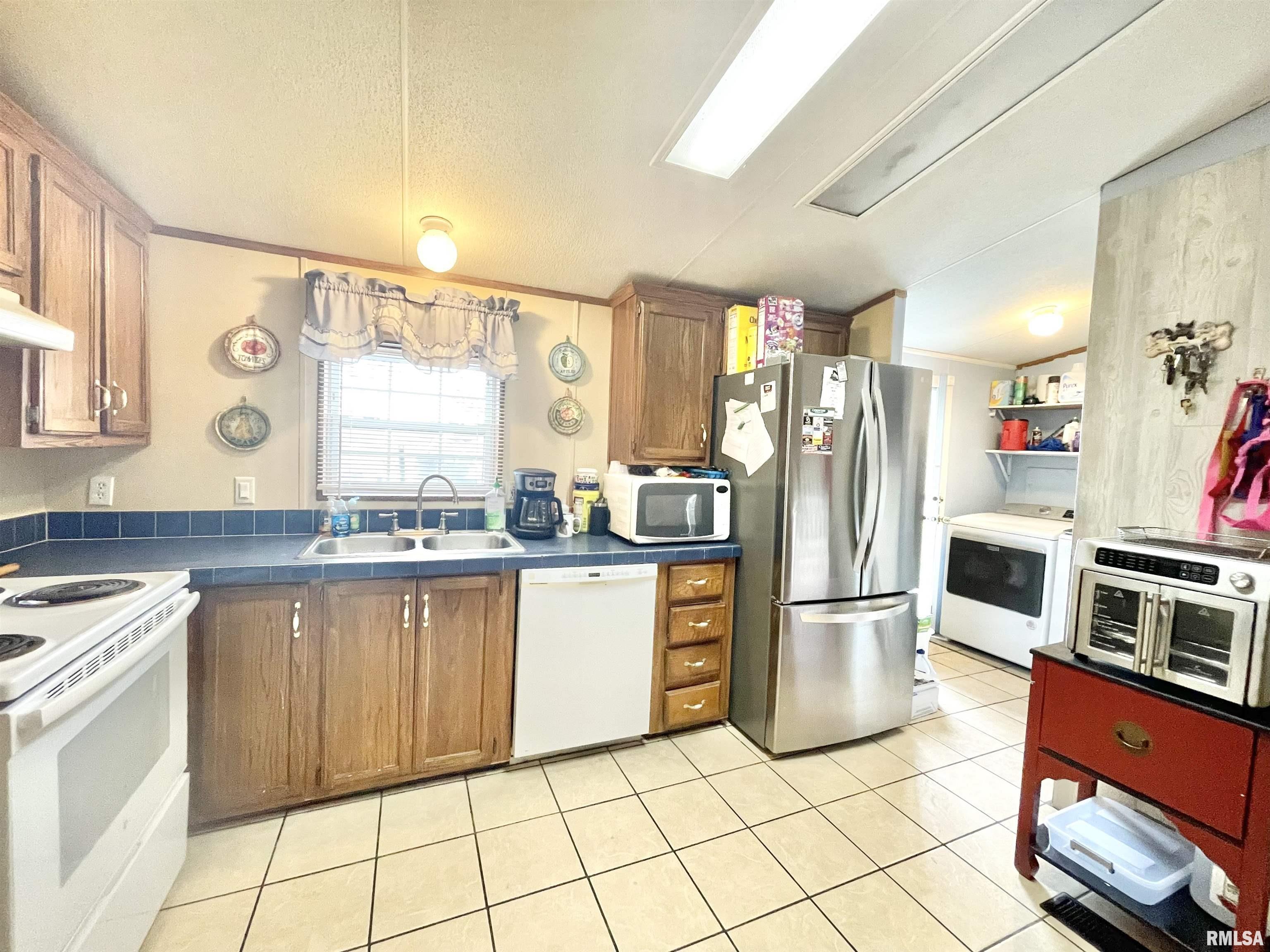 215 Scout Cabin Road Carterville, IL 62918 - Photo 6 of 24