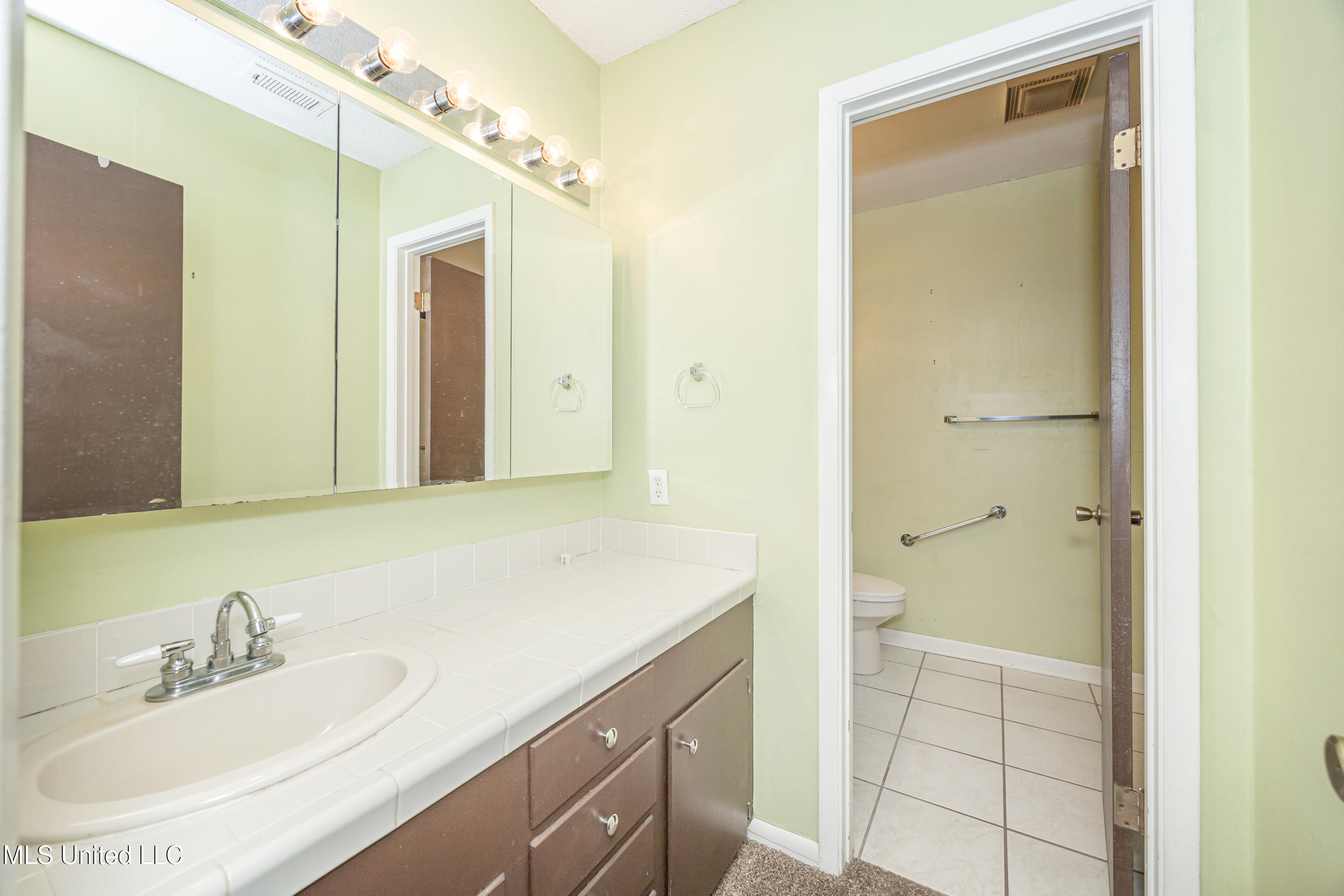 3040 Pabst Road Ocean Springs, MS 39564 - Photo 40 of 71 IMG_5468