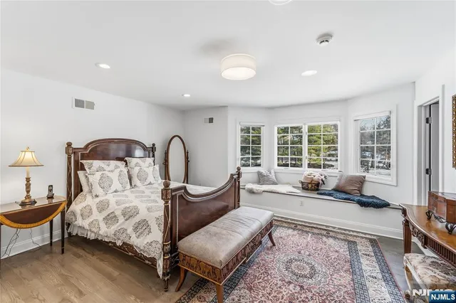 $2,950,000 | 2 Stewart Court, Old Tappan, NJ 07675