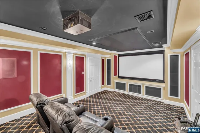 $2,950,000 | 2 Stewart Court, Old Tappan, NJ 07675