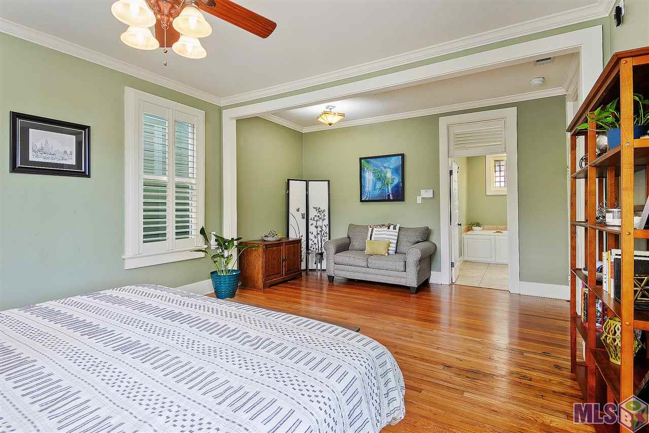 148 Napoleon Street Baton Rouge, LA 70802 - Photo 17 of 23 Master Bedroom & Sitting Area