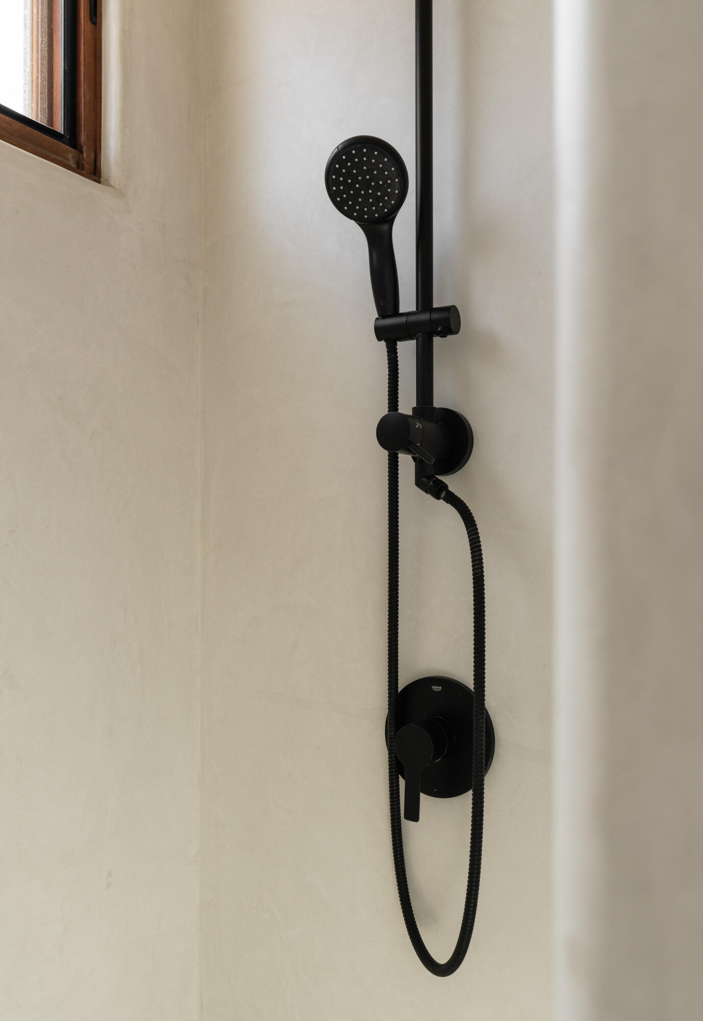 175 White Oak Road Santa Ynez, CA 93460 - Photo 27 of 44 Ensuite 1 Shower
