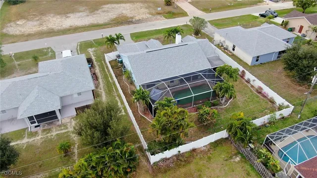 $369,900 | 723 Southeast 9th Avenue, Cape Coral, FL 33990