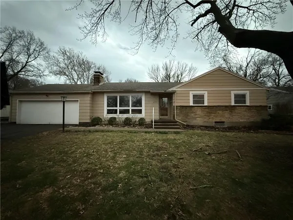 $453,900 | 6717 West 65th Terrace, Mission, KS 66202