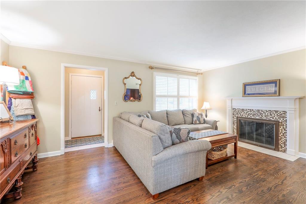5401 Canterbury Road Fairway, KS 66205 - Photo 8 of 43