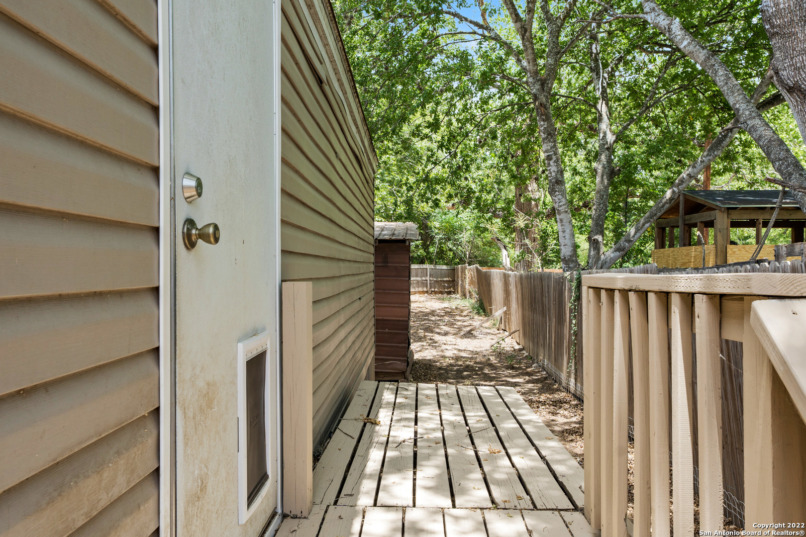 311 North Reed Street Pleasanton, TX 78064 - Photo 24 of 33