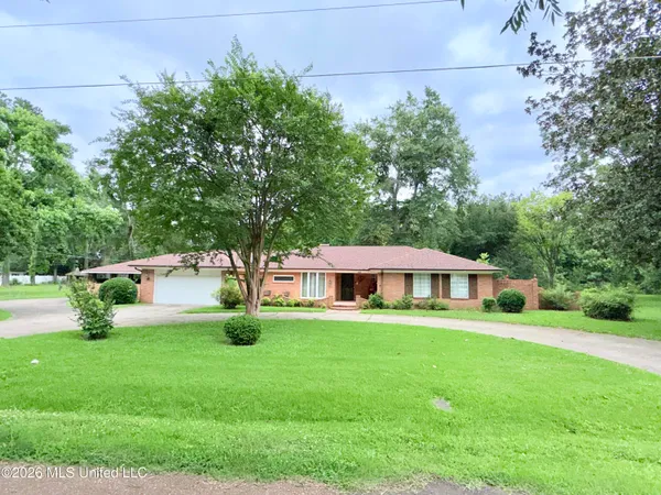 $249,000 | 123 Devalda Drive, Duck Hill, MS 38925