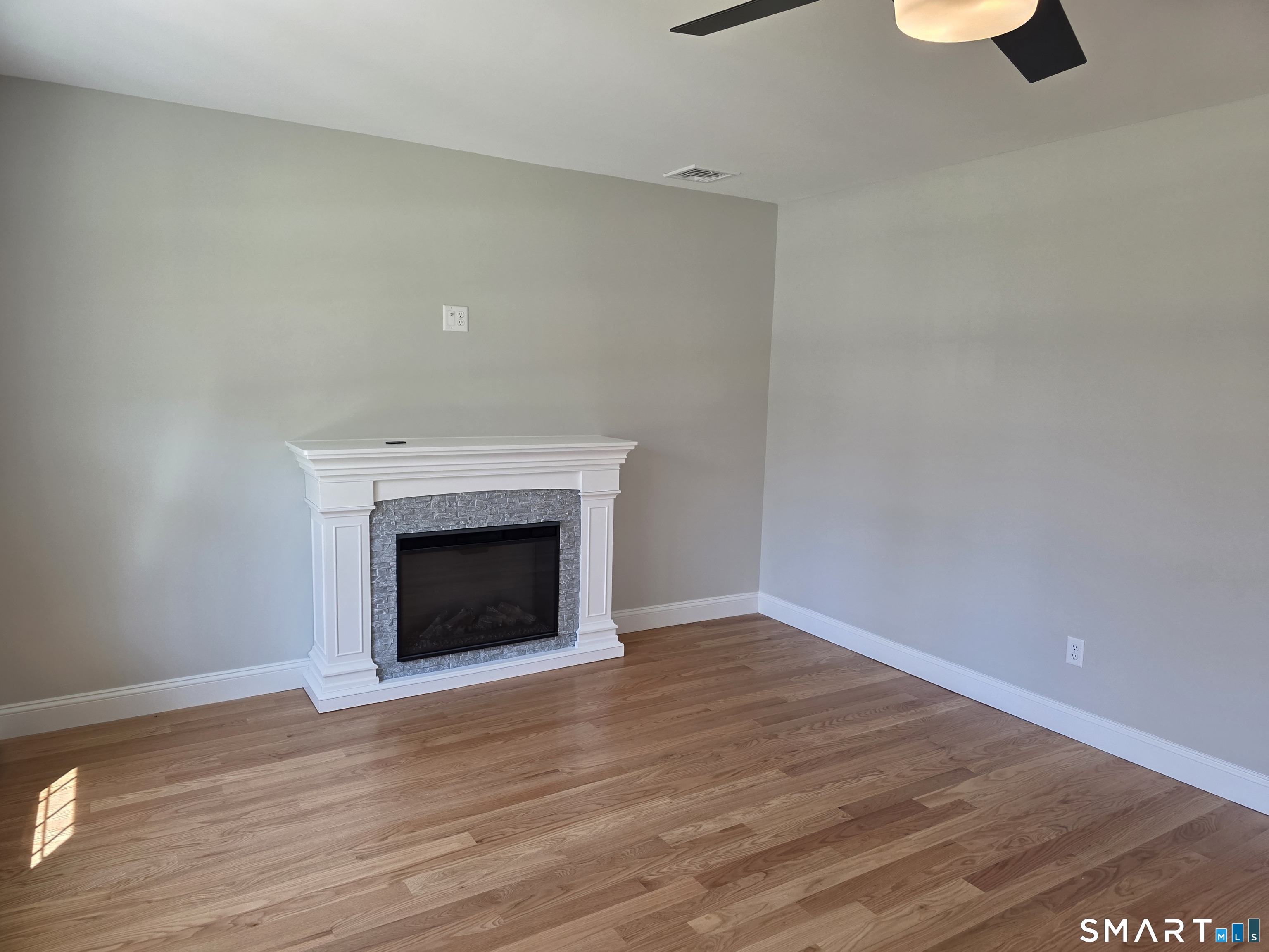 61 Main Street Voluntown, CT 06384 - Photo 11 of 38