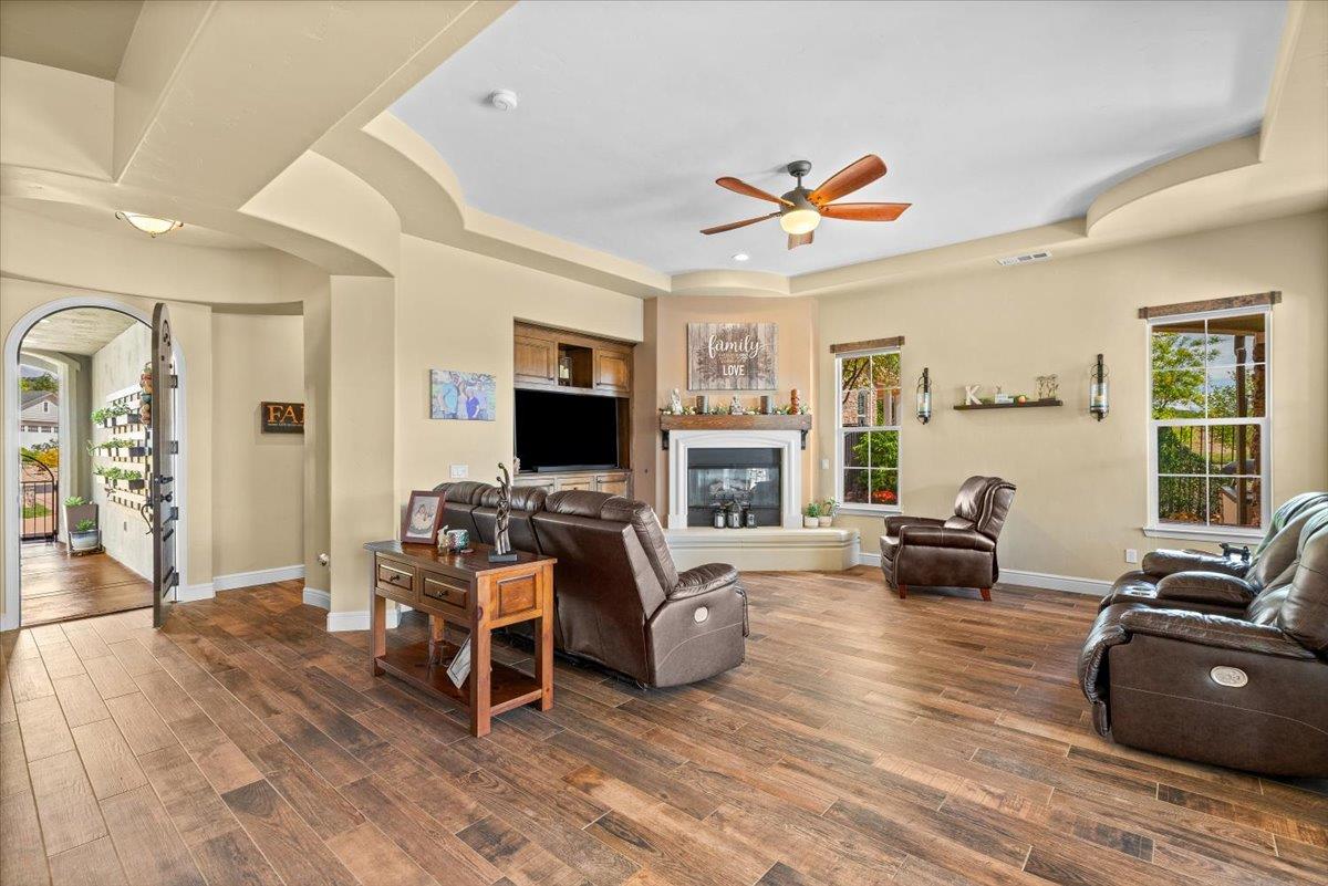 112 Glen View Court Copperopolis, CA 95228 - Photo 11 of 95