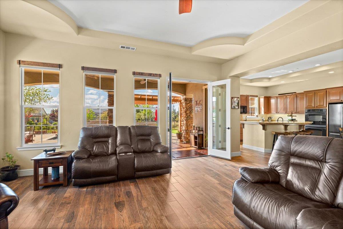 112 Glen View Court Copperopolis, CA 95228 - Photo 15 of 95