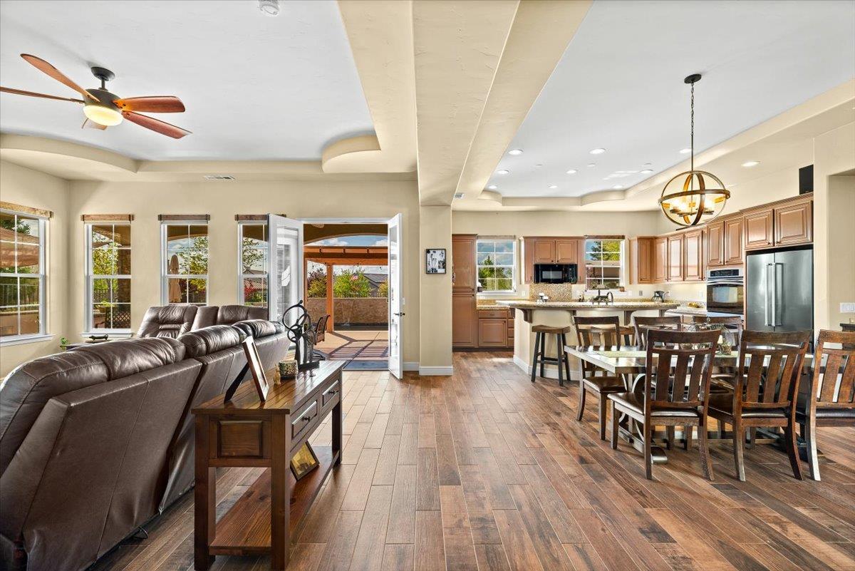 112 Glen View Court Copperopolis, CA 95228 - Photo 10 of 95