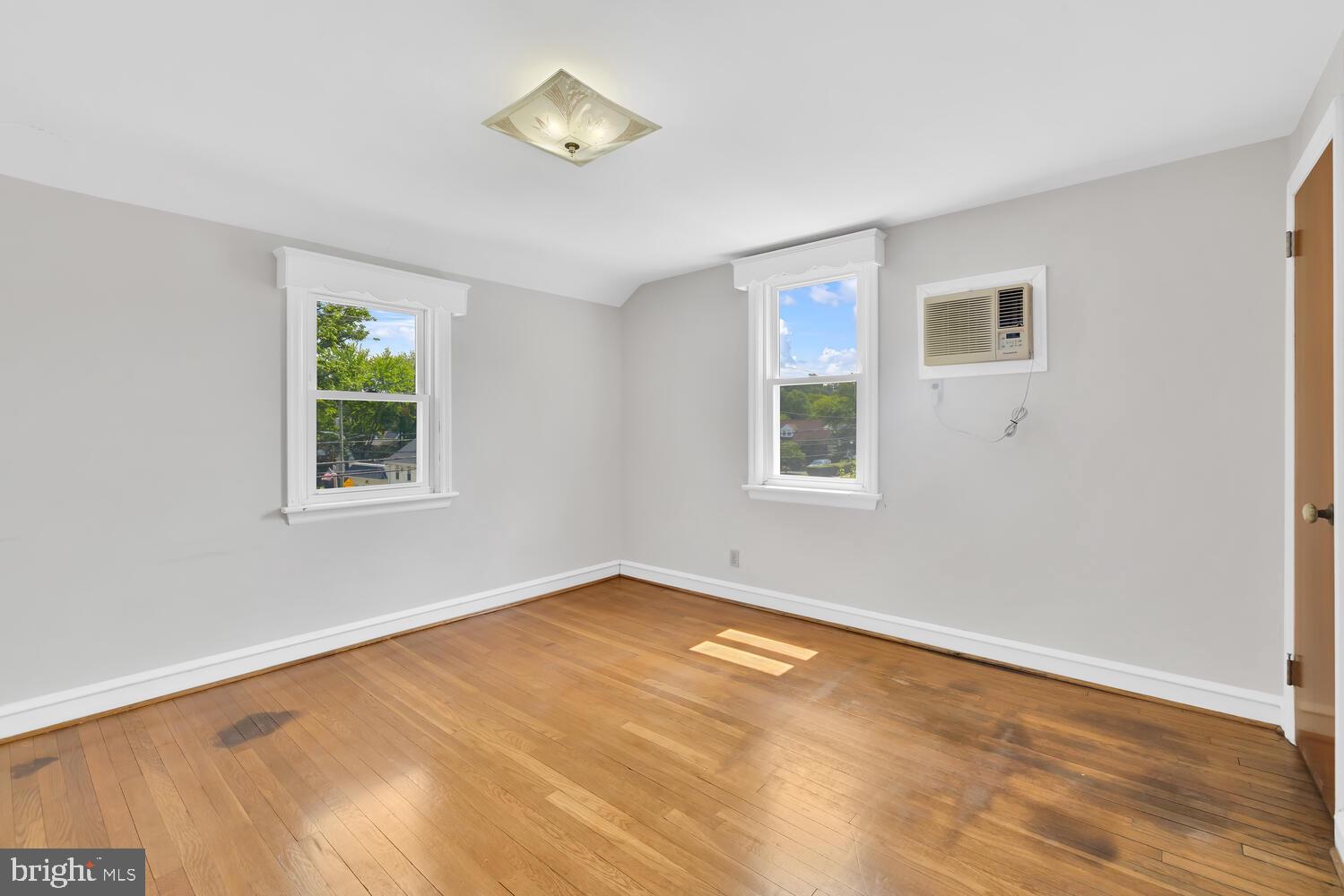 2732 Jenkintown Road Glenside, PA 19038 - Photo 16 of 22 Front Bedroom 2