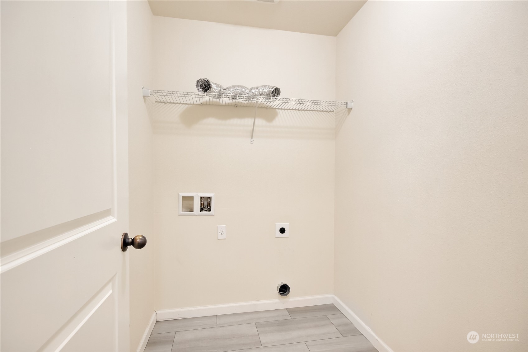 9814 201st Street East Graham, WA 98338 - Photo 21 of 40 a view of a small space
