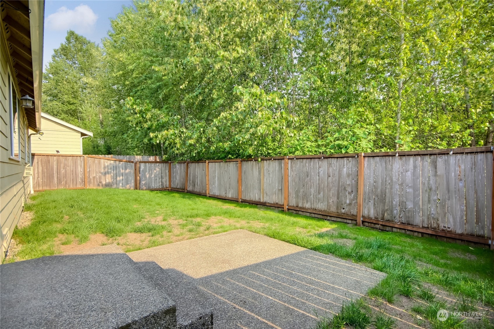 9814 201st Street East Graham, WA 98338 - Photo 27 of 40 a backyard of a house