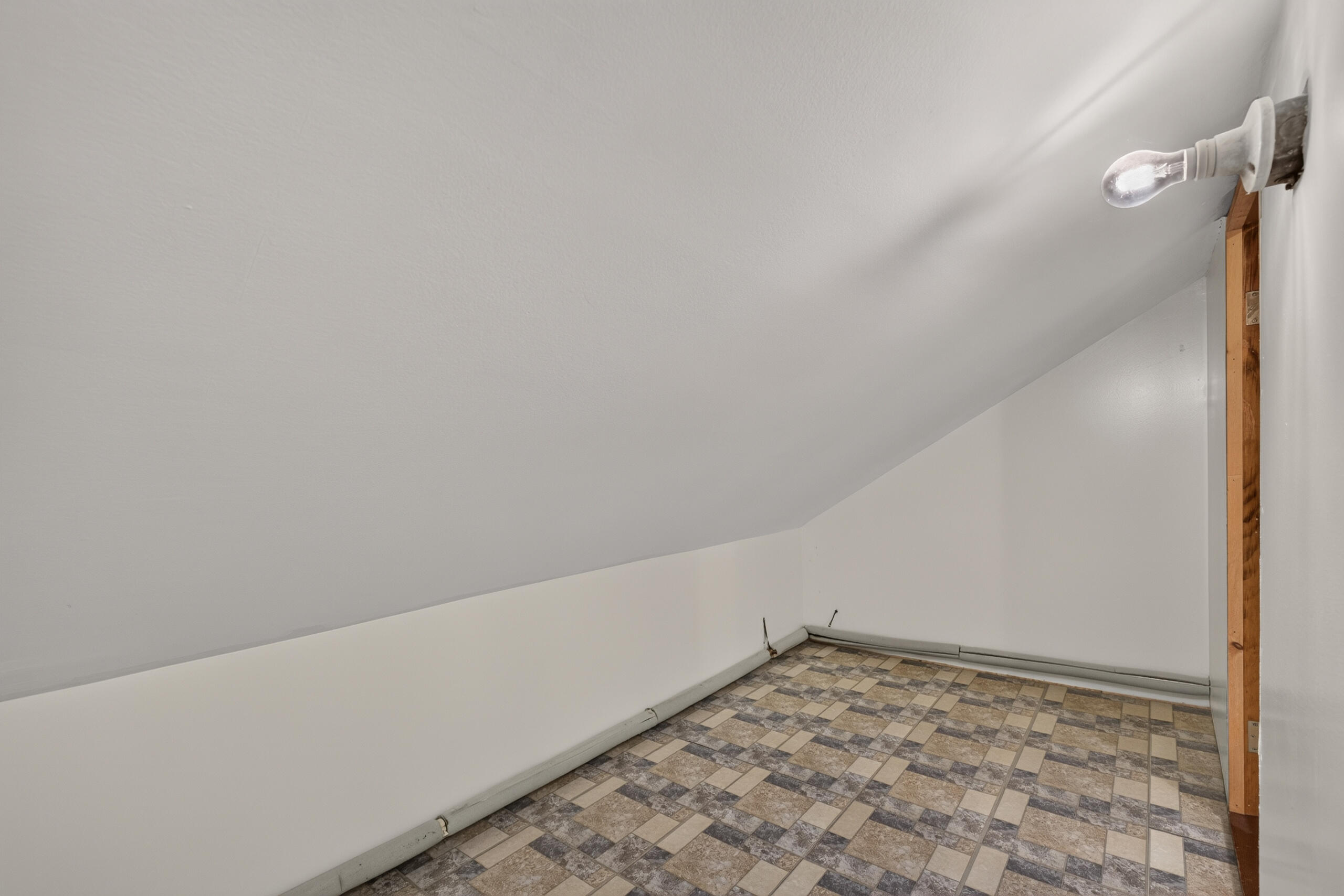 576 Alfred Road Kennebunk, ME 04043 - Photo 51 of 55 2nd Fl BR