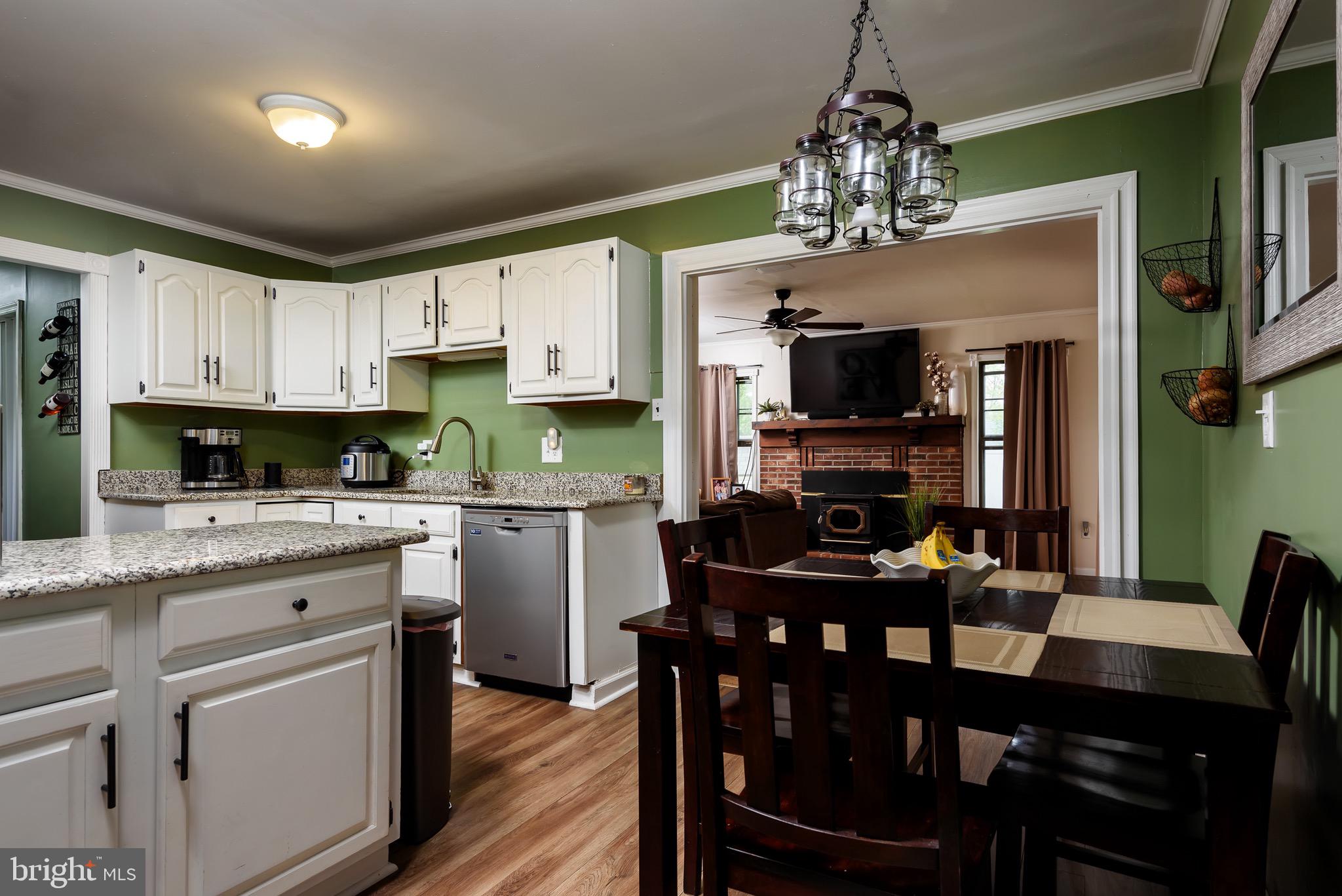825 Chatham Road Fairless Hills, PA 19030 - Photo 5 of 20 Gallery Image 5