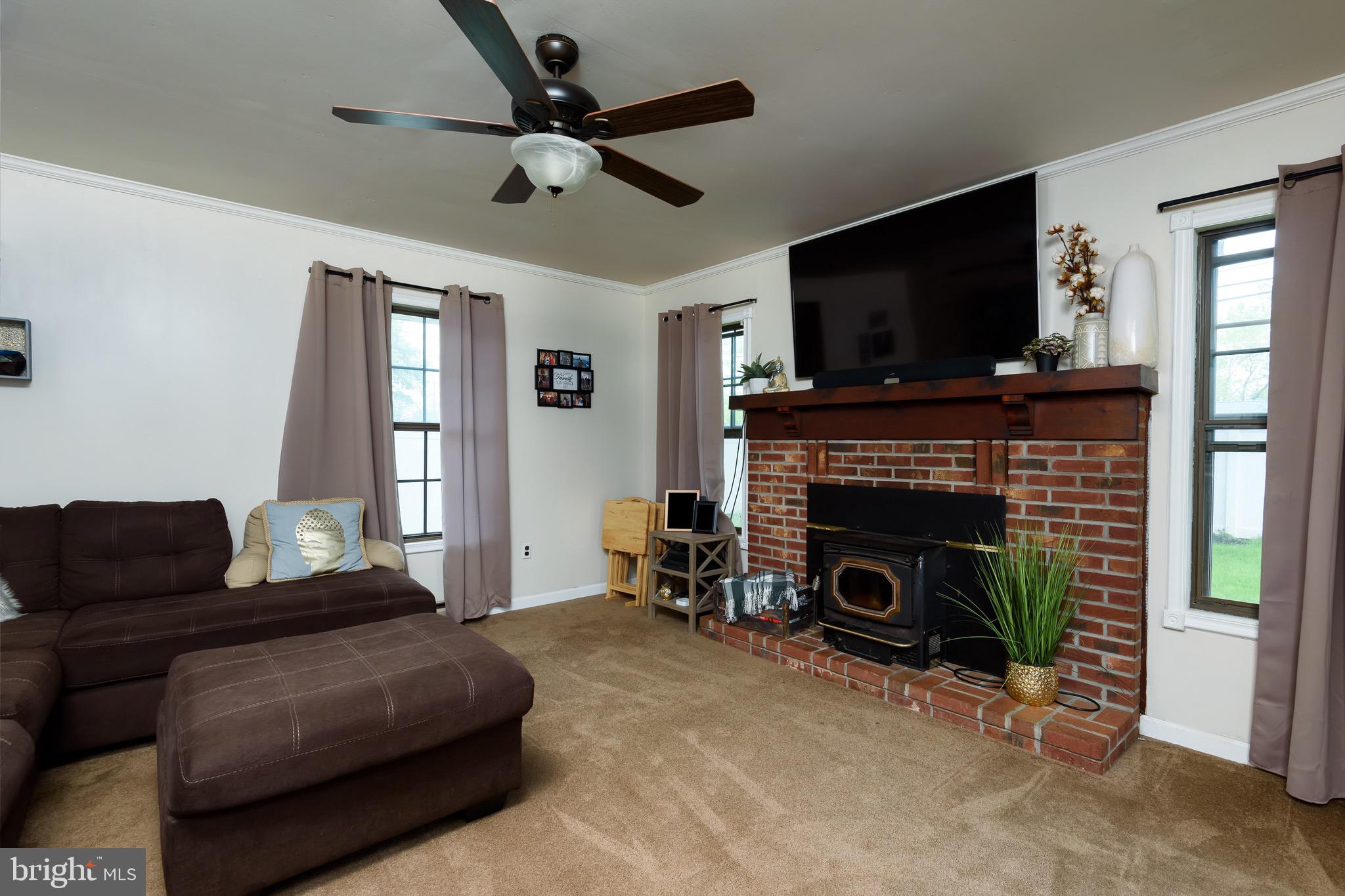 825 Chatham Road Fairless Hills, PA 19030 - Photo 10 of 20 Gallery Image 10