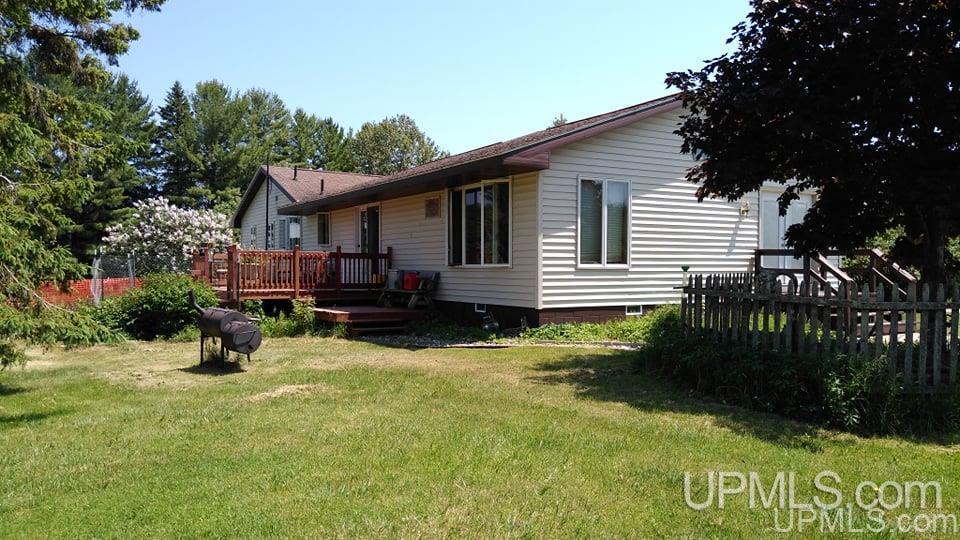 4026 10th Road Bark River, MI 49807 - Photo 28 of 40