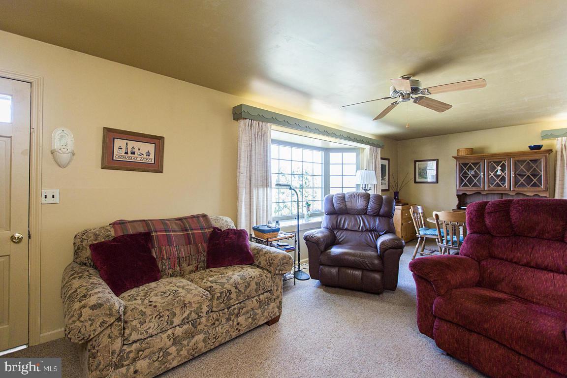 32 Penny Road Holtwood, PA 17532 - Photo 4 of 35 Gallery Image 4