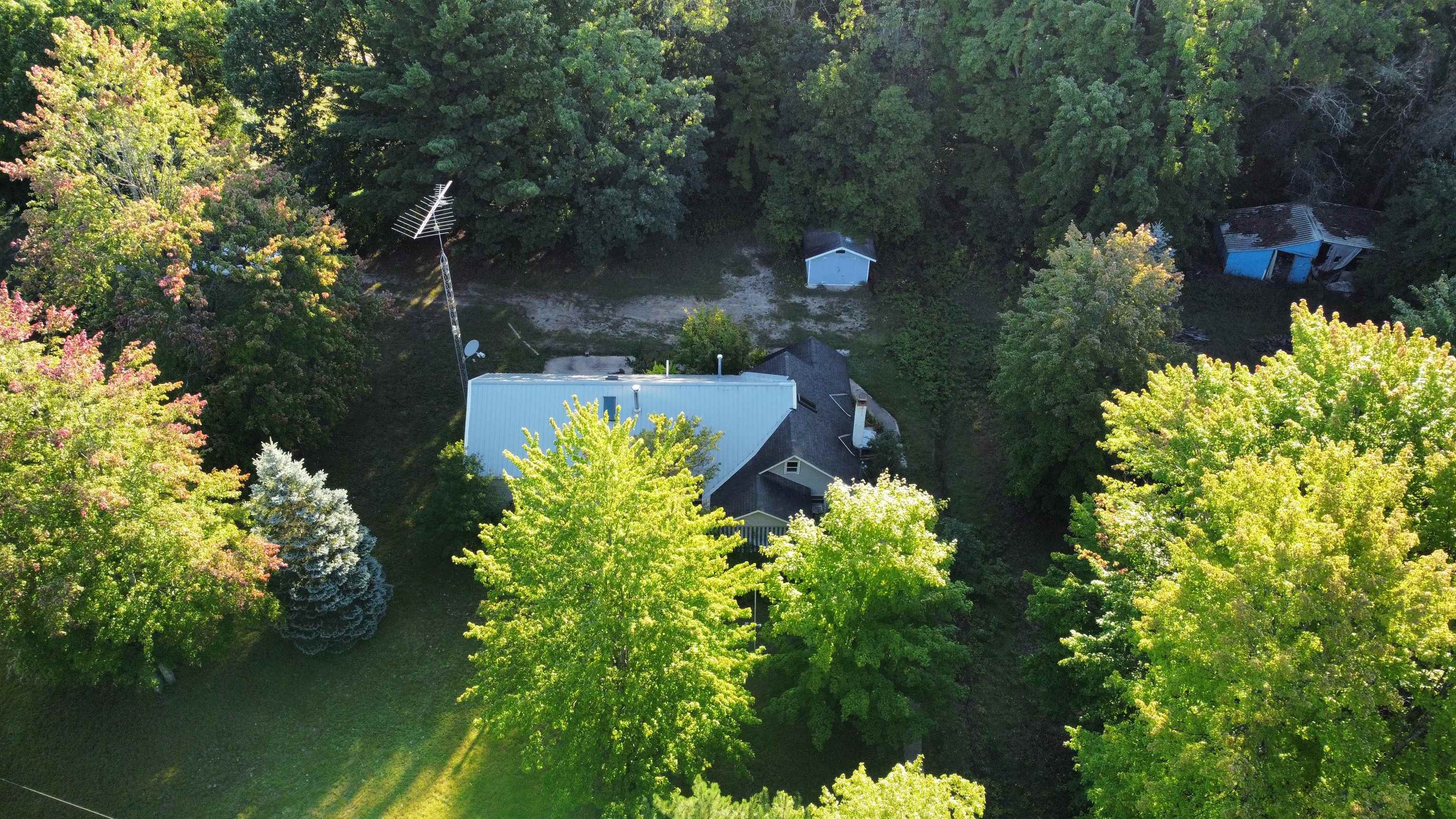 4555 South 1 Road Harrietta, MI 49638 - Photo 25 of 28 1915721-24.JPG