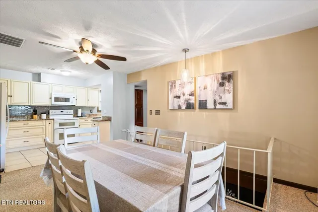 $885,000 | 398 Perry Smith Lane, Caryville, TN 37714