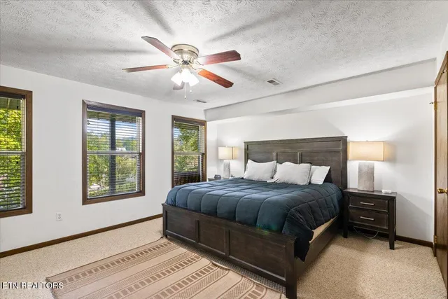 $885,000 | 398 Perry Smith Lane, Caryville, TN 37714