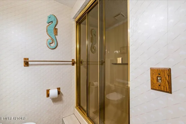 $885,000 | 398 Perry Smith Lane, Caryville, TN 37714