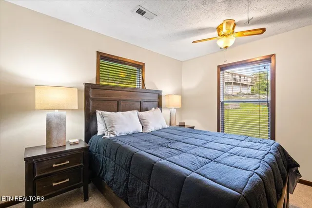 $885,000 | 398 Perry Smith Lane, Caryville, TN 37714