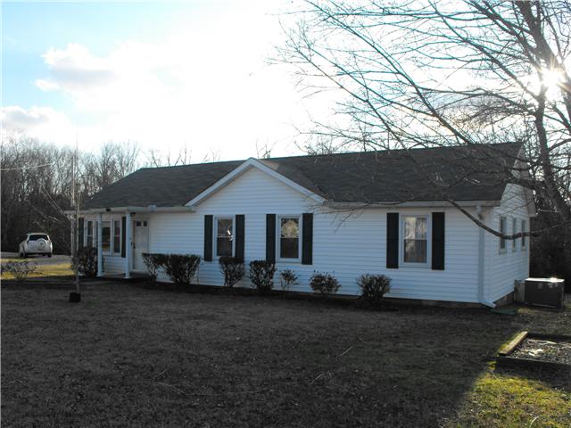4700 Chapel Hill Road Southside, TN 37171 - Photo 1 of 8 FRONT VIEW