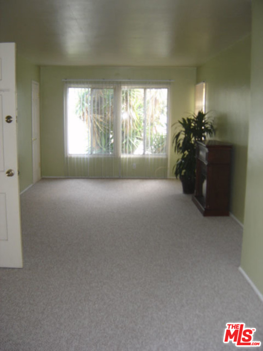 1832 Scott Road Burbank, CA 91504 - Photo 16 of 21 Gallery Image 16