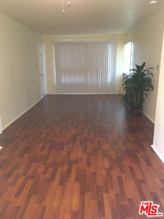 1832 Scott Road Burbank, CA 91504 - Photo 18 of 21 Gallery Image 18