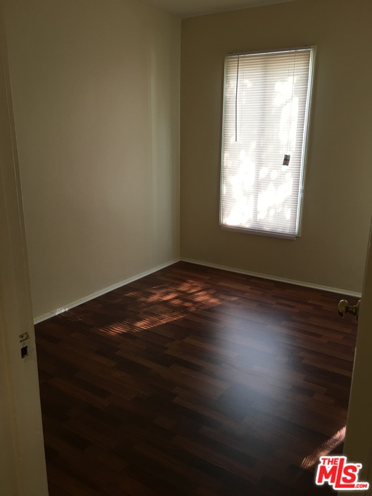 1832 Scott Road Burbank, CA 91504 - Photo 19 of 21 Gallery Image 19