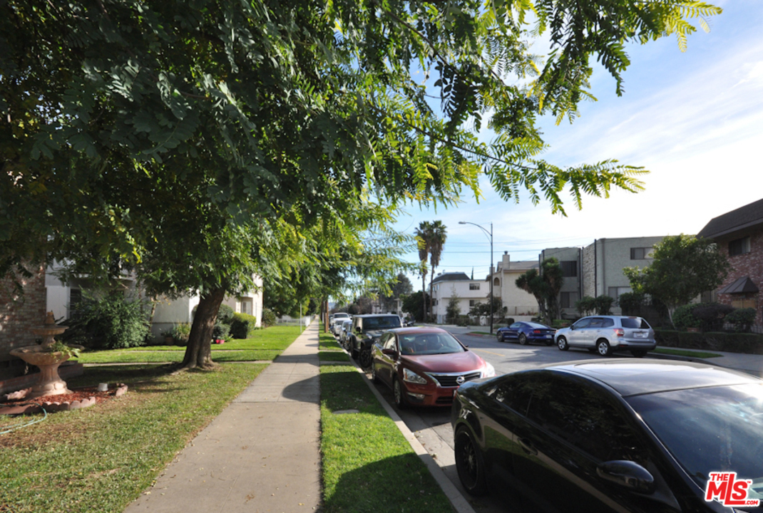 1832 Scott Road Burbank, CA 91504 - Photo 8 of 21 Gallery Image 8