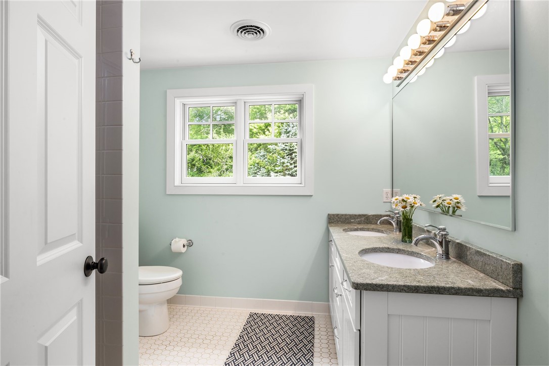 8 Indigo Point Road South Kingstown, RI 02879 - Photo 35 of 50