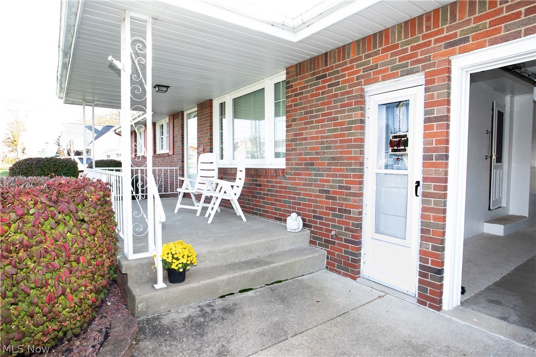 426 Como Street Struthers, OH 44471 - Photo 6 of 31 Gallery Image 6