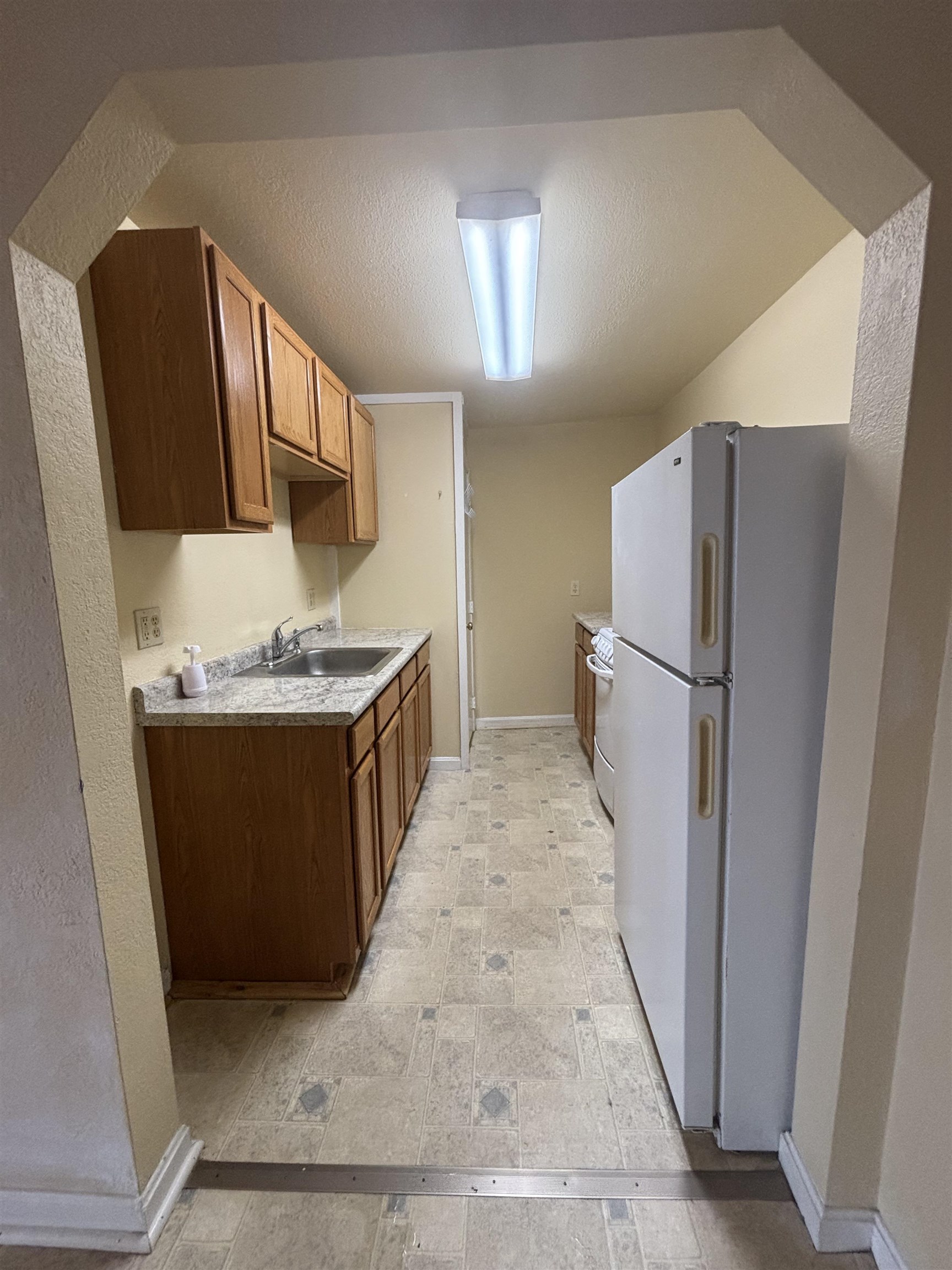 47 Federal Street, Unit 5 St. Albans, VT 05478 - Photo 12 of 17