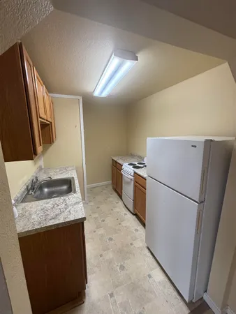 $1,100 | 47 Federal Street, Unit 5, St. Albans, VT 05478
