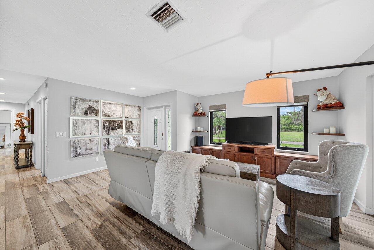 2741 Buck Ridge Trail Loxahatchee, FL 33470 - Photo 11 of 38 Living room