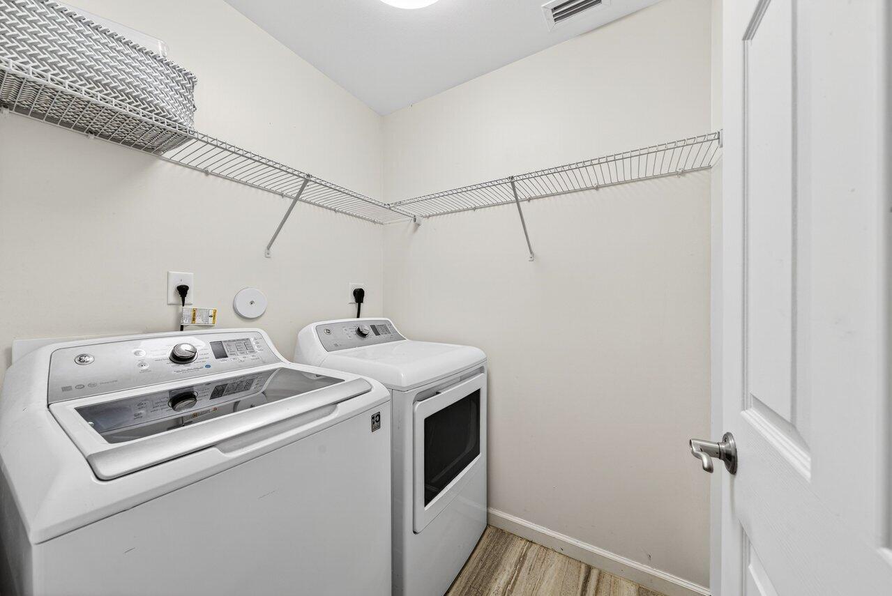 2741 Buck Ridge Trail Loxahatchee, FL 33470 - Photo 14 of 38 House Laundry Room