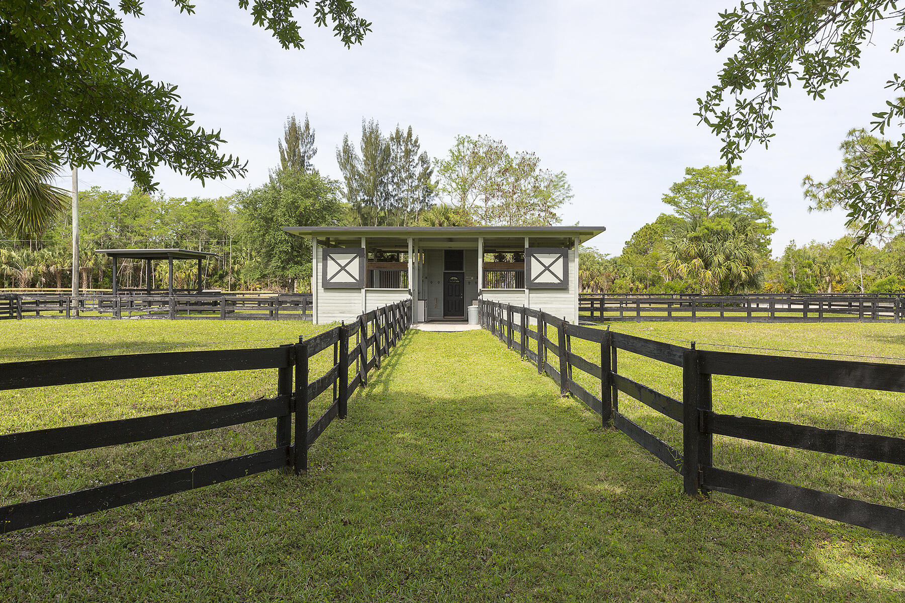 2741 Buck Ridge Trail Loxahatchee, FL 33470 - Photo 21 of 38 4 stall barn