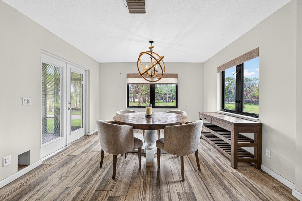 2741 Buck Ridge Trail Loxahatchee, FL 33470 - Photo 10 of 38 Dining room