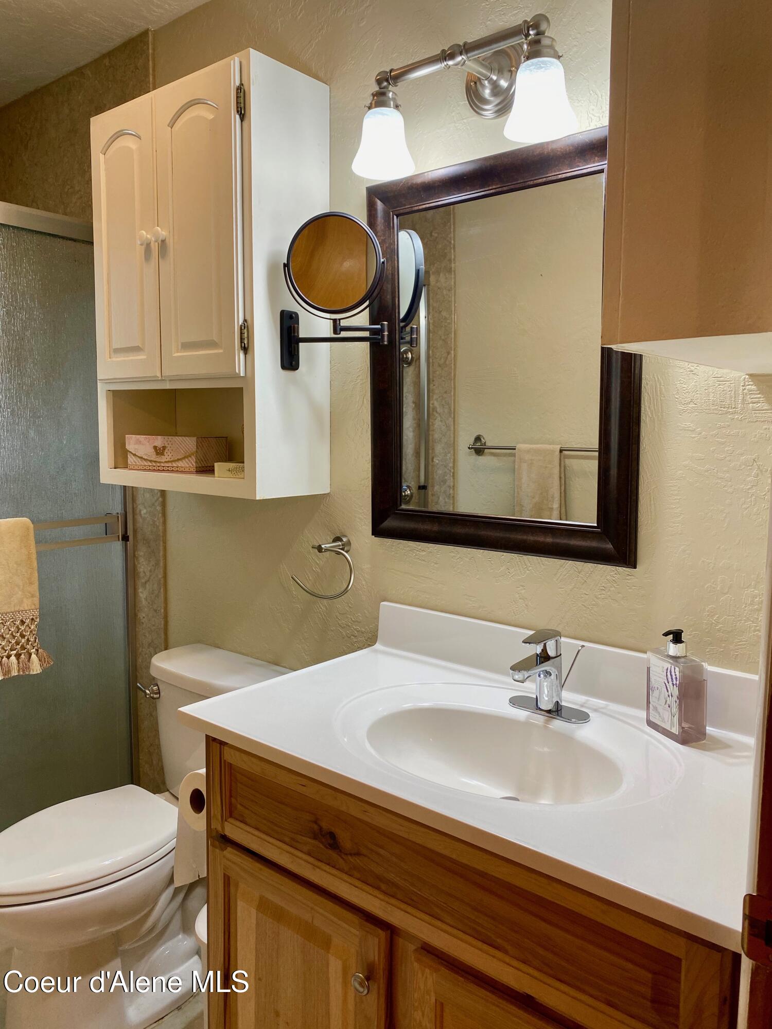 61 Whiskey Jack Road Sandpoint, ID 83864 - Photo 32 of 59 2 Bathroom 2