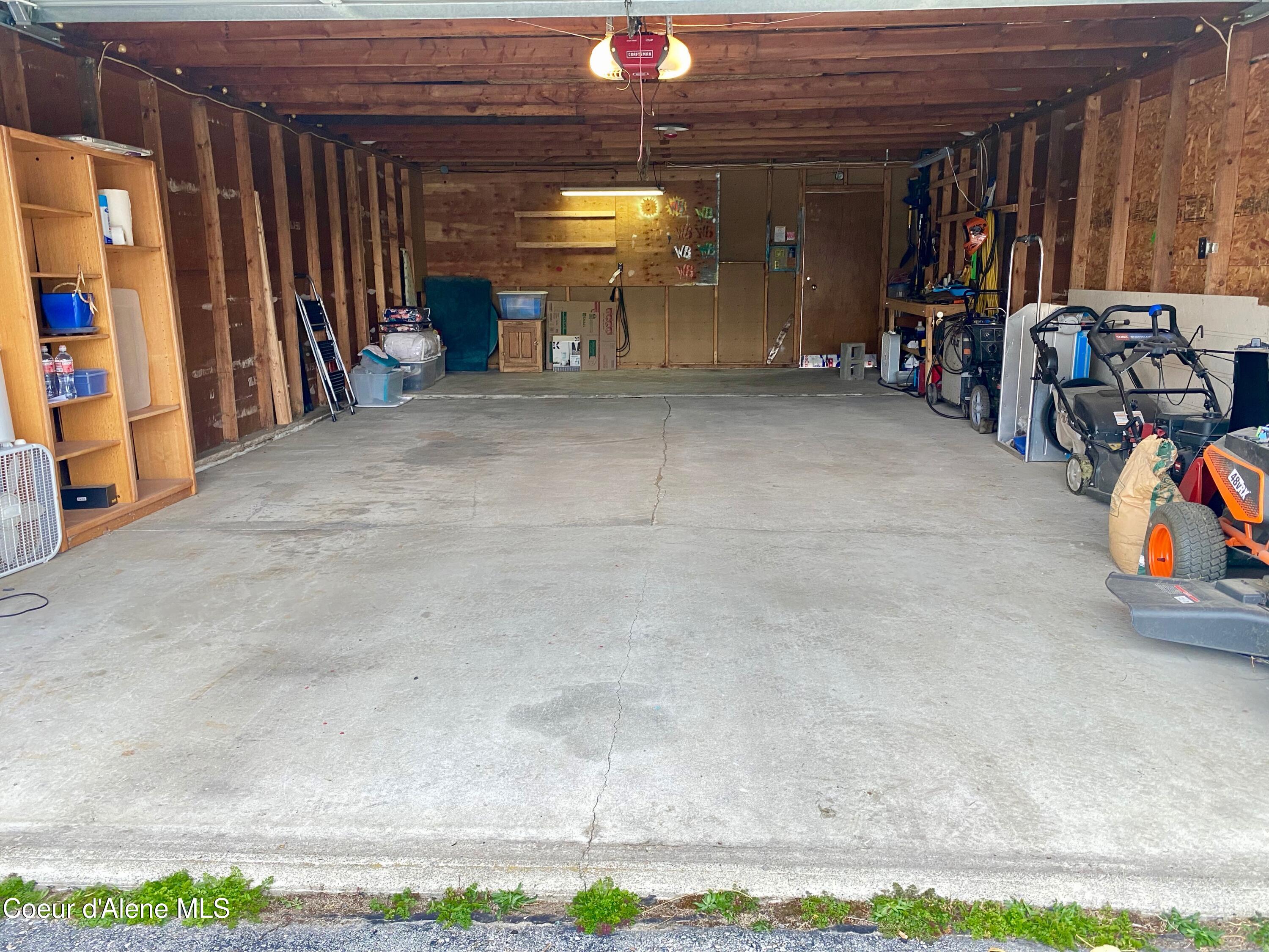 61 Whiskey Jack Road Sandpoint, ID 83864 - Photo 39 of 59 Garage 1