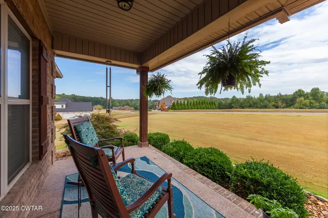 $619,000 | 325 Ridgewood Drive, Henderson, TN 38340